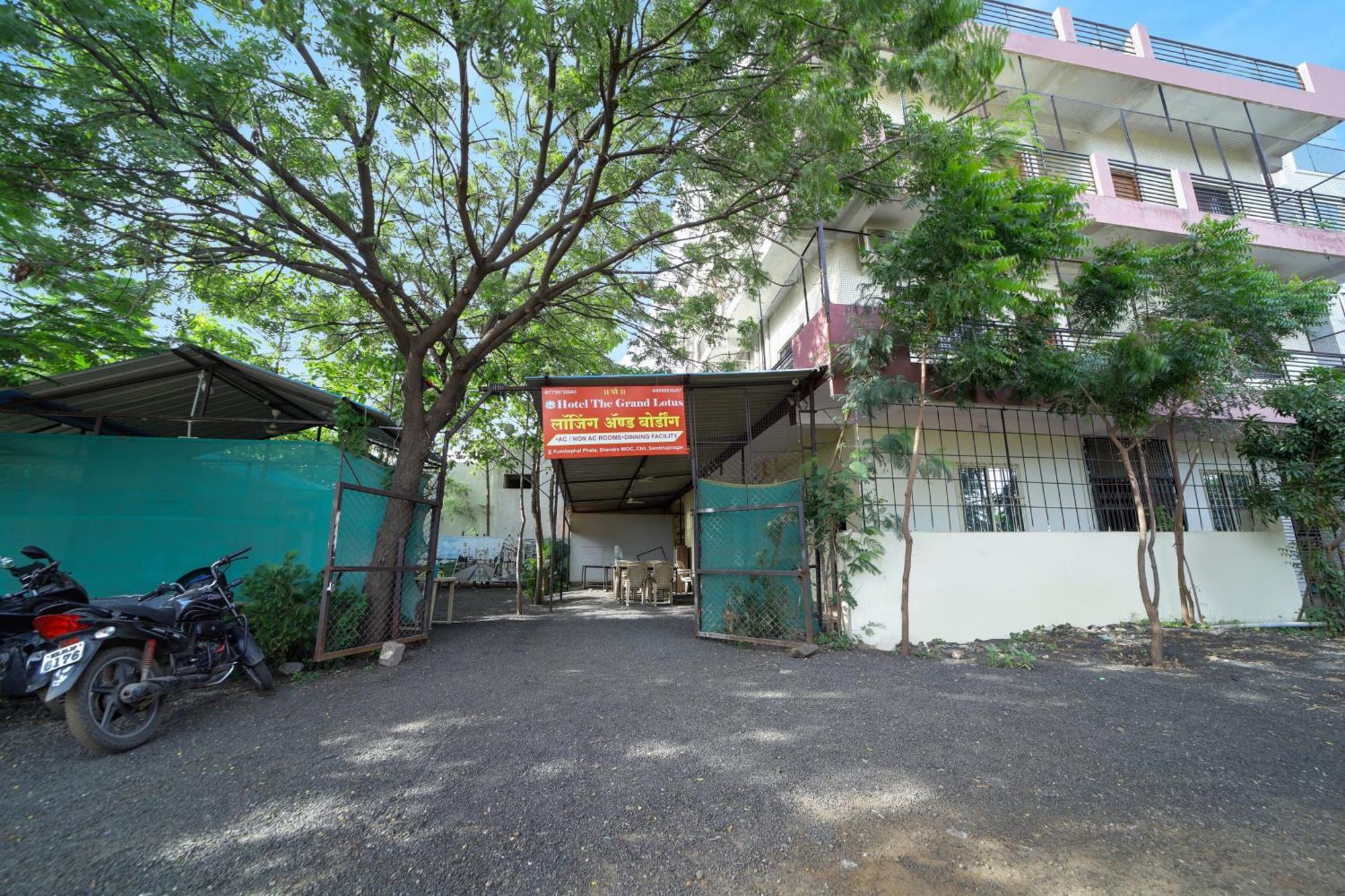 Oyo Flagship Hotel The Grand Lotus Aurangābād Esterno foto